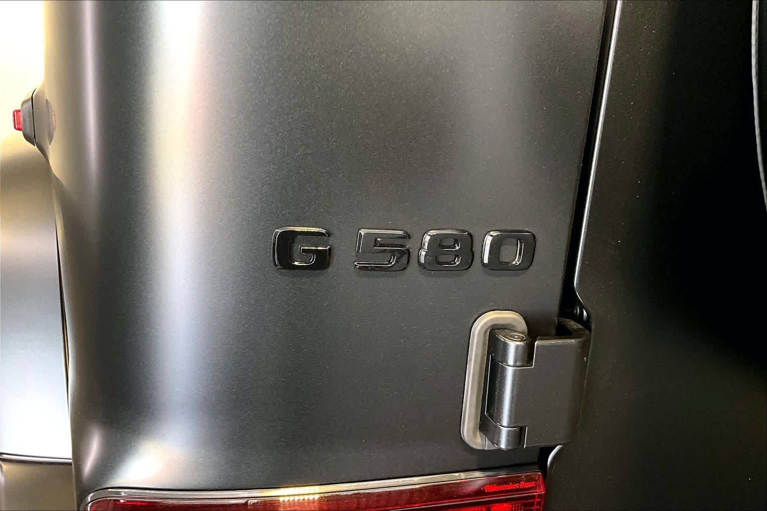 New 2027 Mercedes-Benz G 580 e image 6