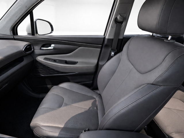 Used 2019 Hyundai Santa Fe Limited FWD image 16