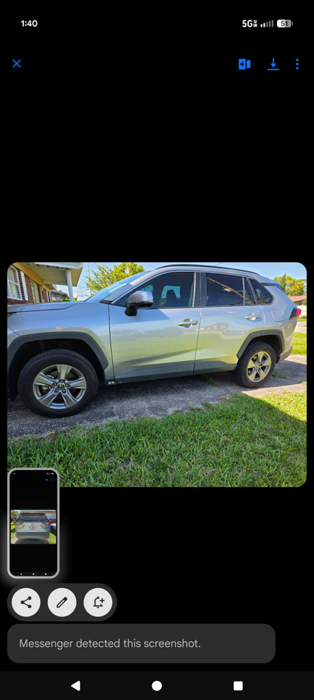 Used 2022 Toyota RAV4 XLE w/ Convenience Package FWD image 2