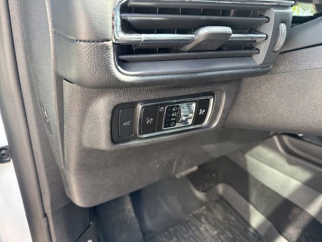 Certified 2025 Lincoln Corsair Reserve AWD/4WD image 19