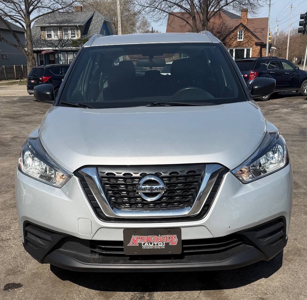 Used 2019 Nissan Kicks S FWD image 5