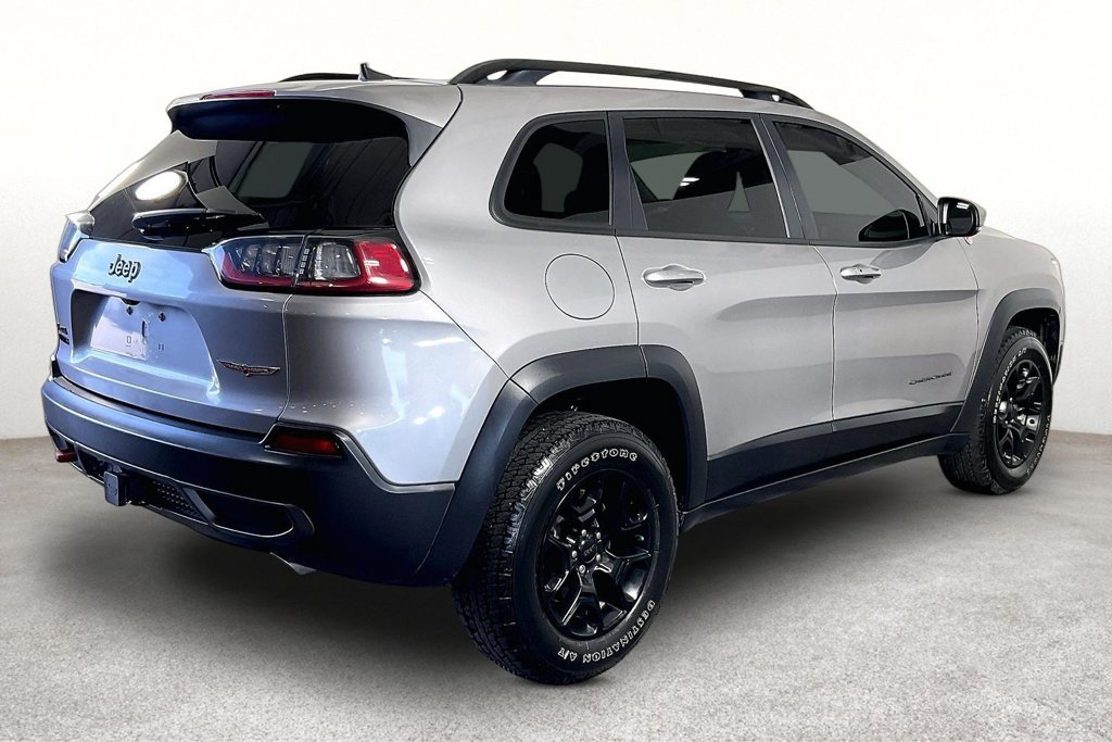 Used 2022 Jeep Cherokee Trailhawk w/ Sun, Sound & Nav Group AWD/4WD image 2