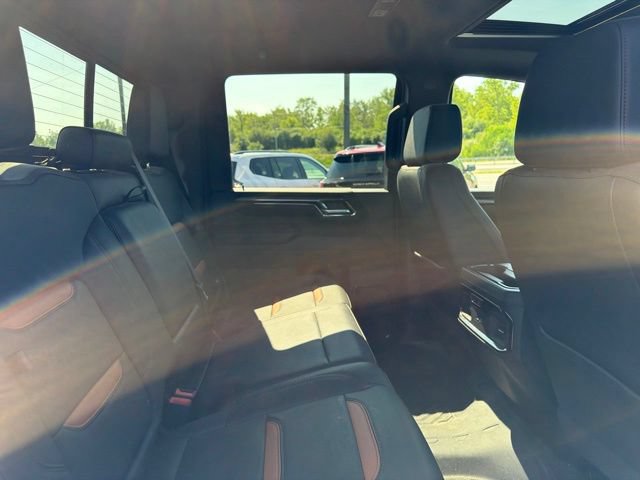Used 2024 GMC Sierra 2500 AT4 w/ AT4 Preferred Package AWD/4WD image 14