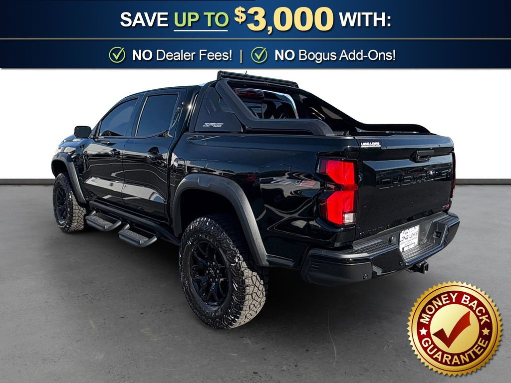 Used 2025 Chevrolet Colorado ZR2 w/ Midnight Edition image 4