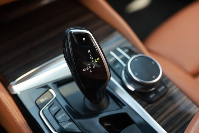 Used 2018 BMW 540i RWD image 46