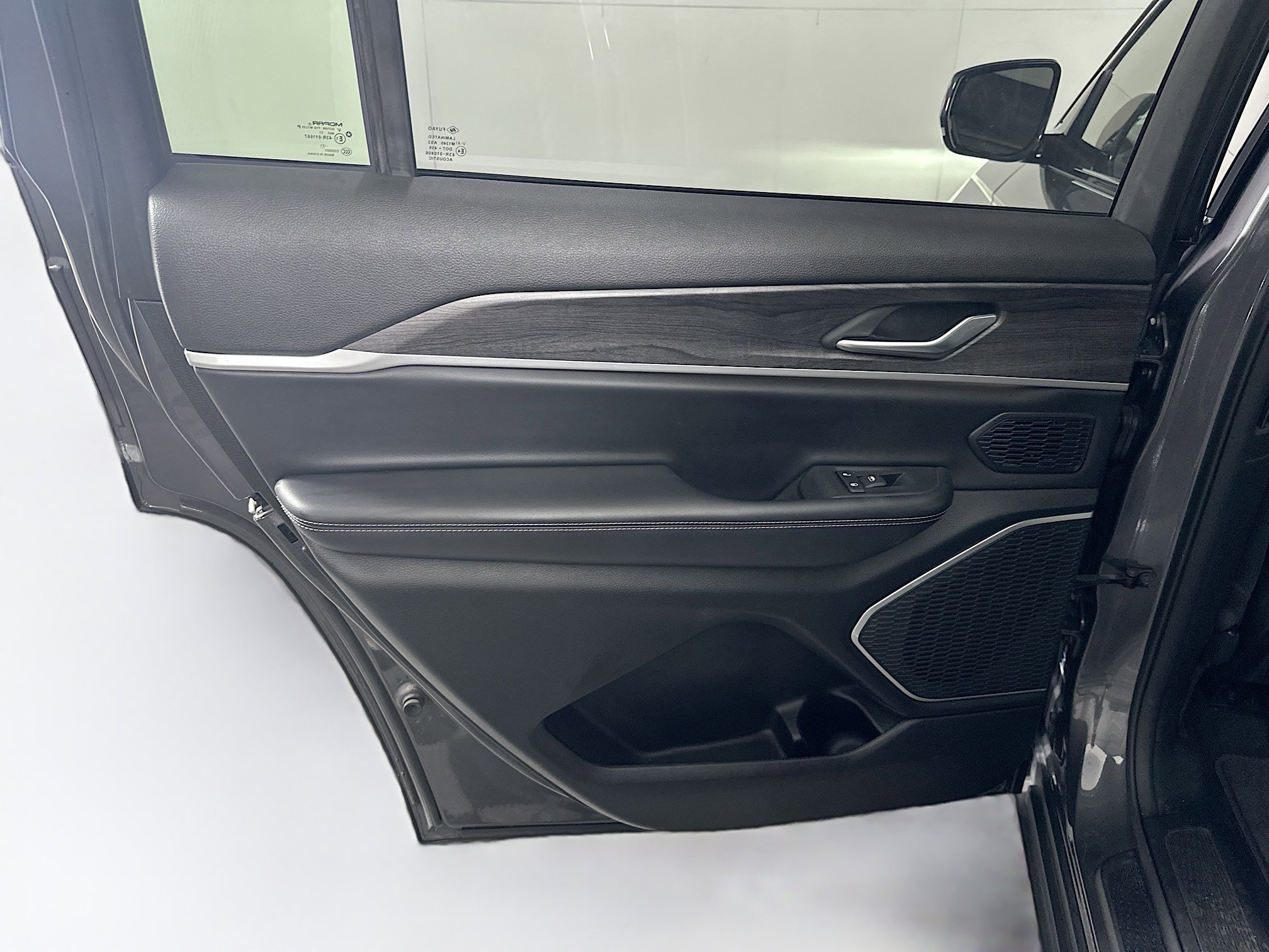 Used 2021 Jeep Grand Cherokee L Limited image 26