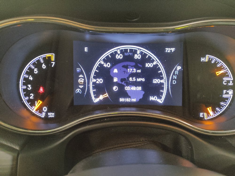 Used 2022 Jeep Grand Cherokee Laredo E AWD/4WD image 23