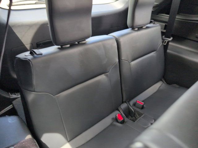 Used 2025 Mitsubishi Outlander SE FWD image 29