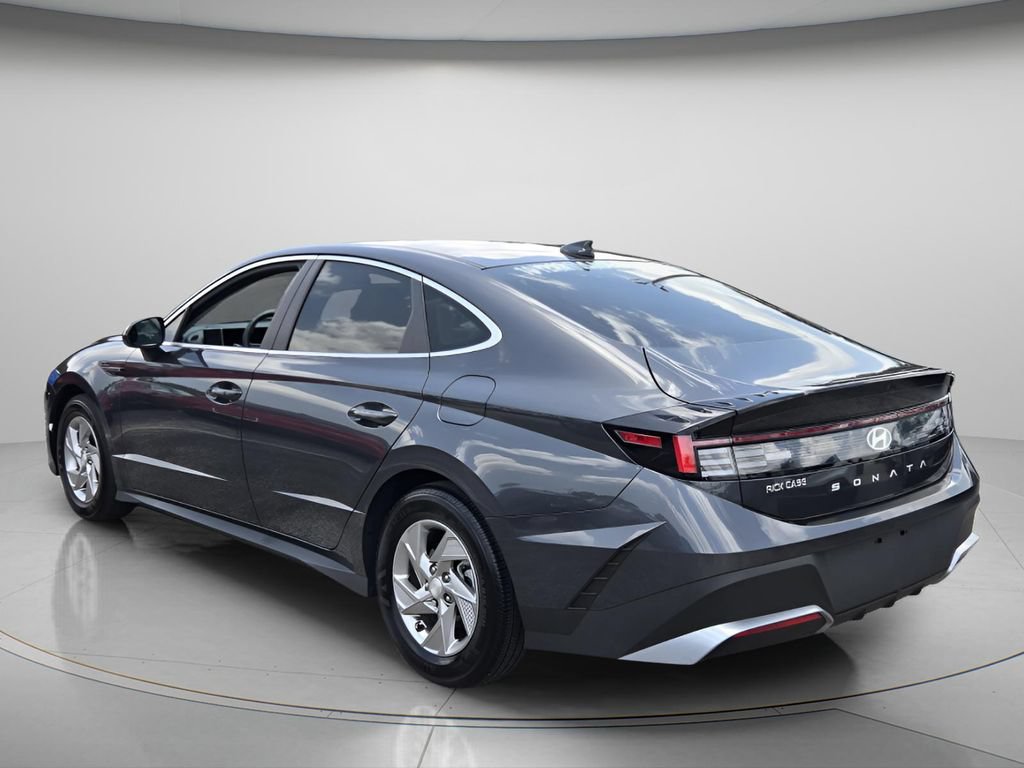 Certified 2025 Hyundai Sonata SE FWD image 8
