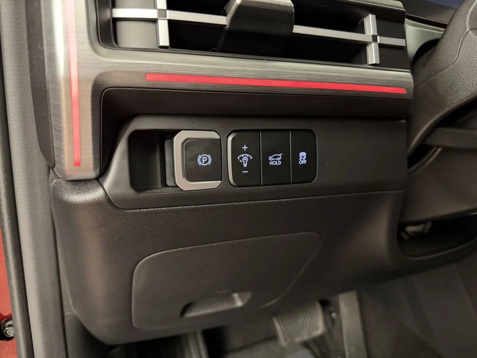 Used 2024 Hyundai Santa Fe Limited AWD/4WD image 19