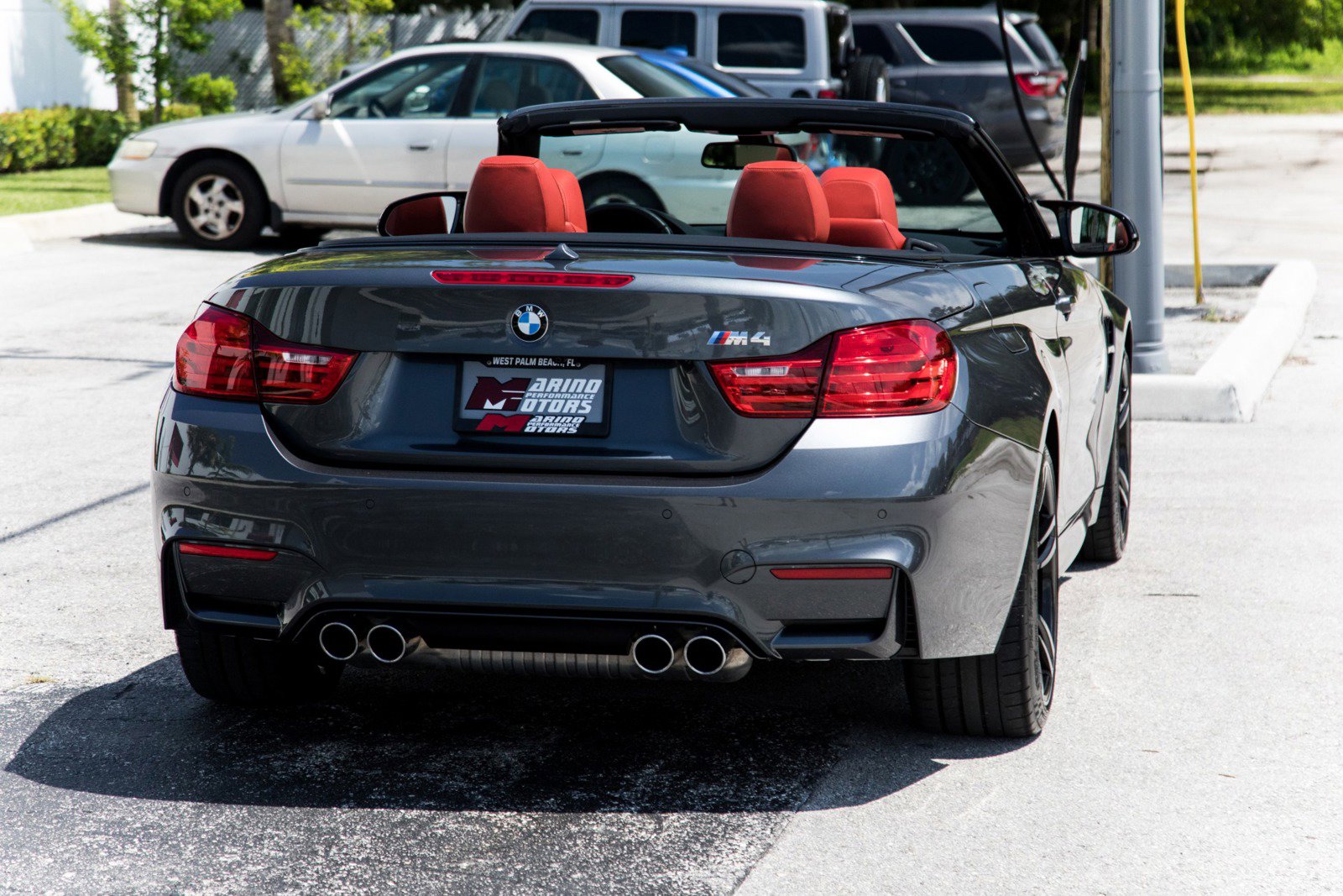 Used 2016 BMW M4 Convertible image 17