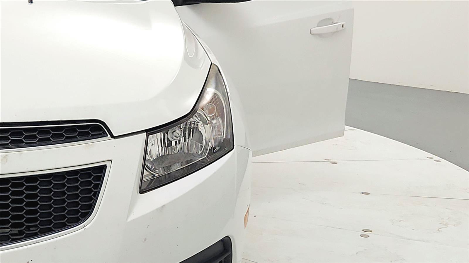 Used 2011 Chevrolet Cruze LT FWD image 11