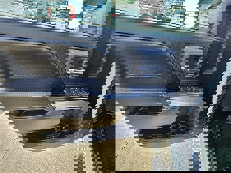 Used 2016 Chevrolet Silverado 2500 LT w/ LT Fleet Convenience Package image 26