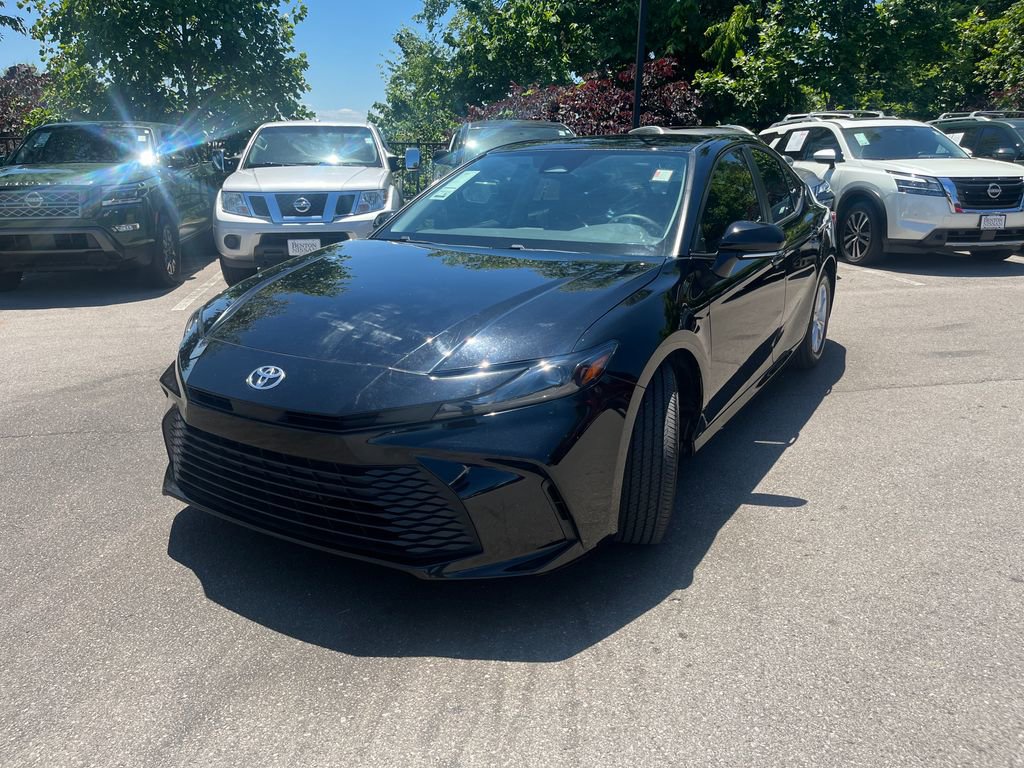 Used 2025 Toyota Camry LE w/ Convenience Package FWD image 3