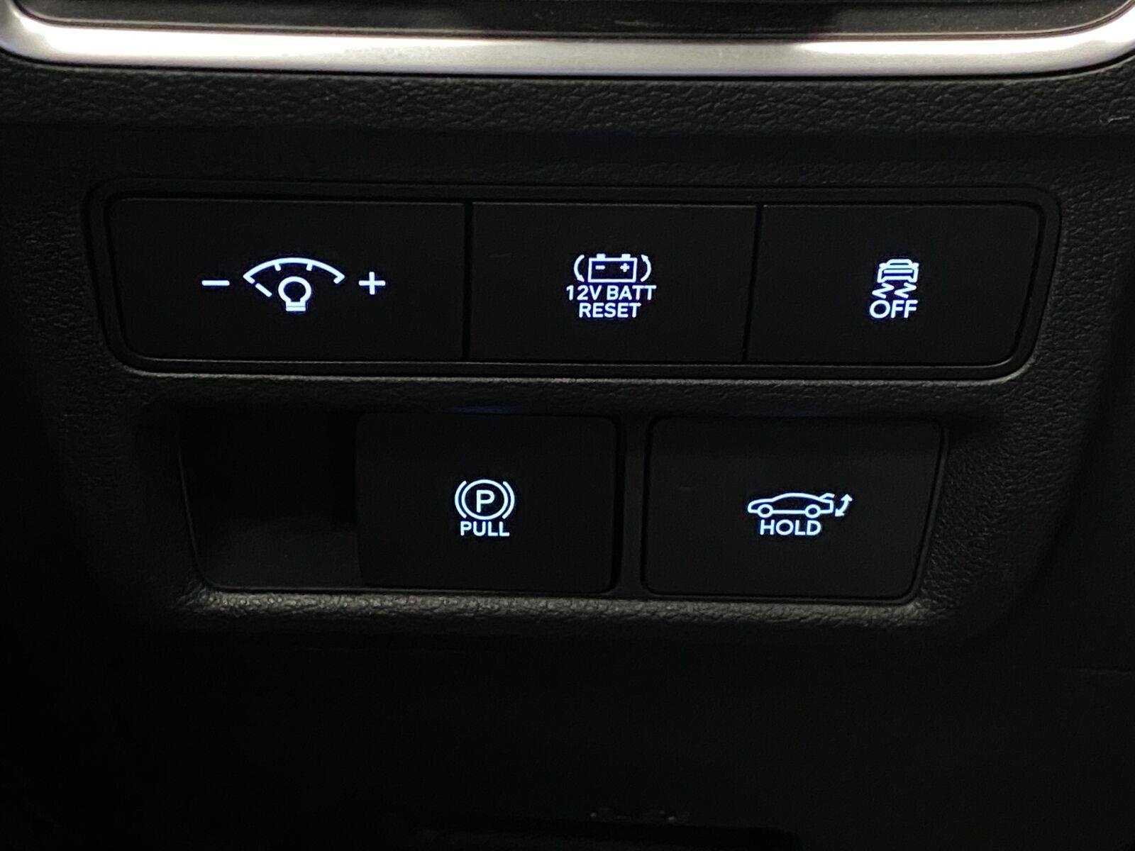 Certified 2025 Hyundai Sonata Limited FWD image 14