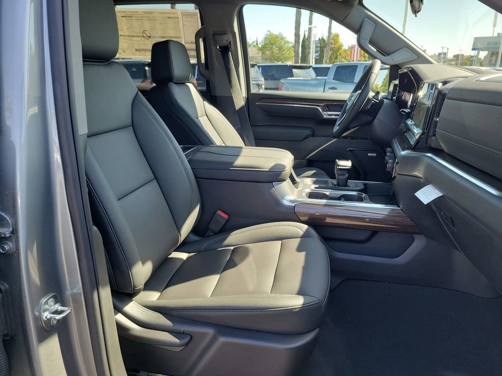New 2026 Chevrolet Silverado 1500 LT Trail Boss w/ Safety Package AWD/4WD image 17