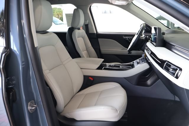 New 2026 Lincoln Aviator 2WD image 23