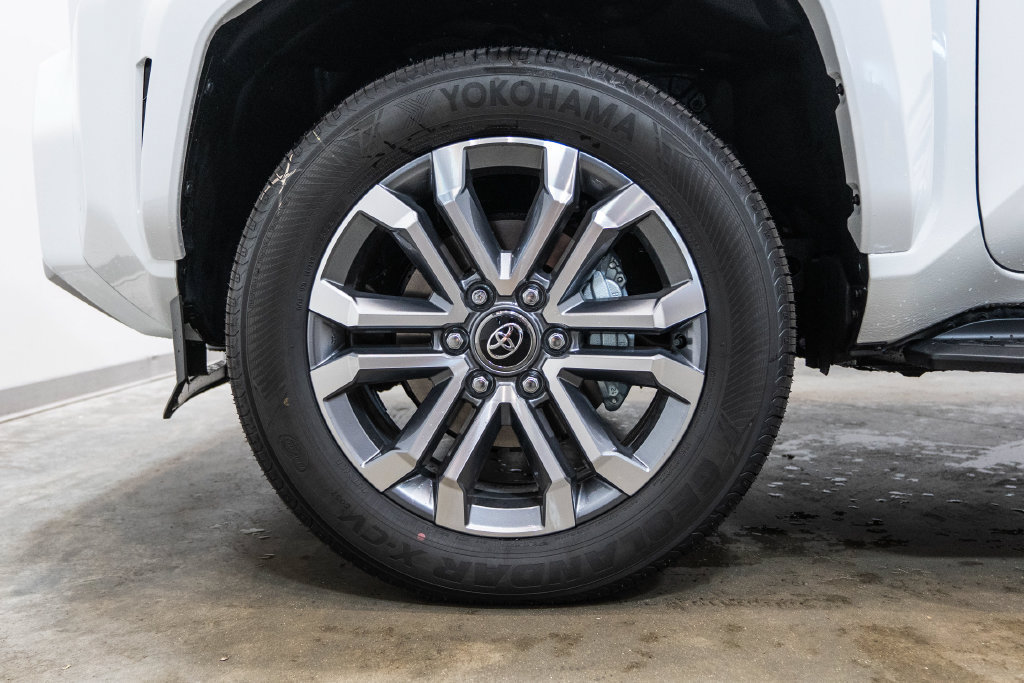 New 2026 Toyota 4Runner Limited AWD/4WD image 11