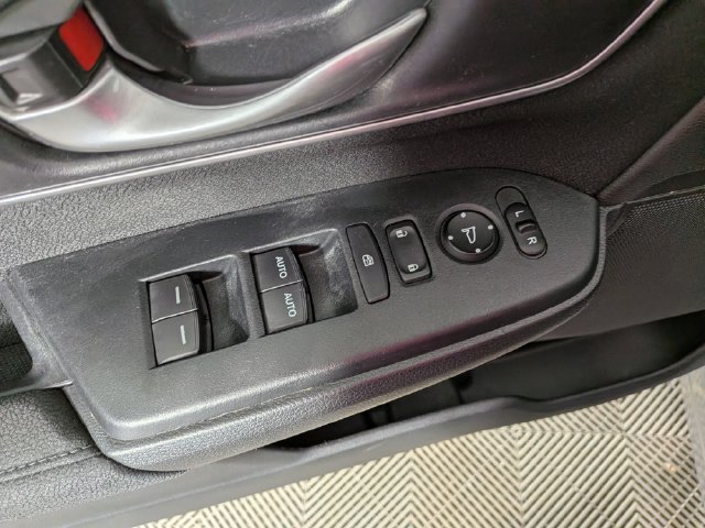 Used 2018 Honda CR-V EX image 11