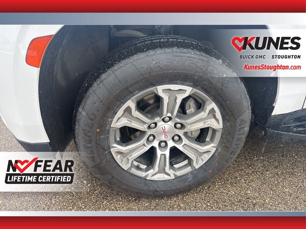 Used 2024 GMC Yukon SLE image 16