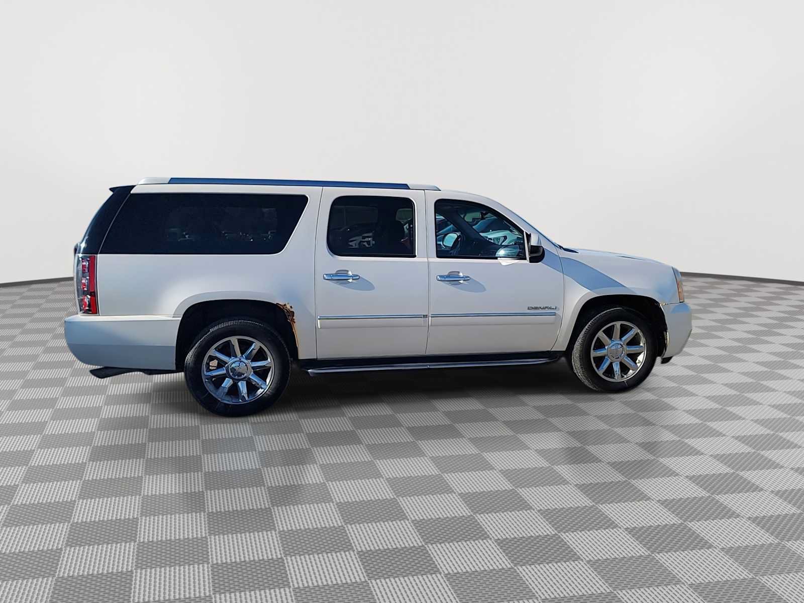 Used 2012 GMC Yukon XL Denali AWD/4WD image 8