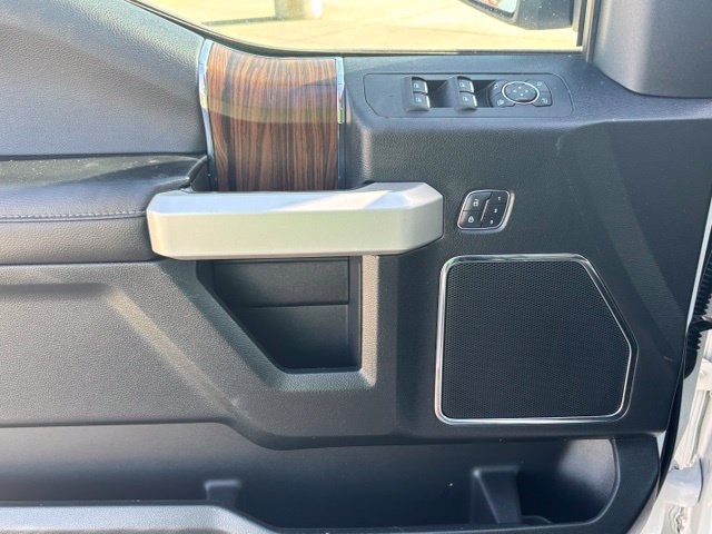 Used 2015 Ford F150 Lariat AWD/4WD image 29