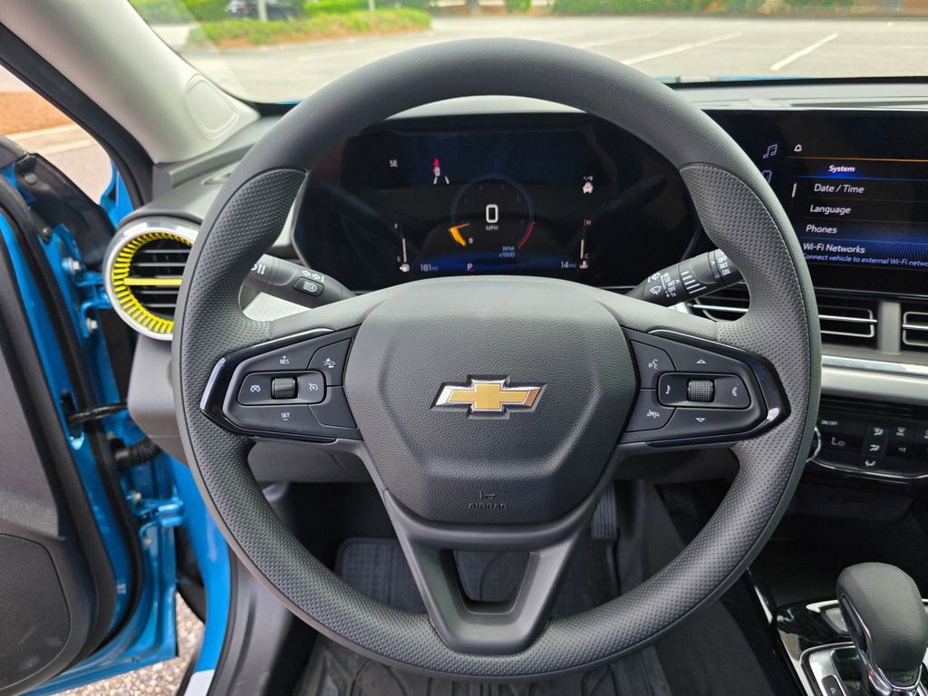 New 2026 Chevrolet Trax LT FWD image 18