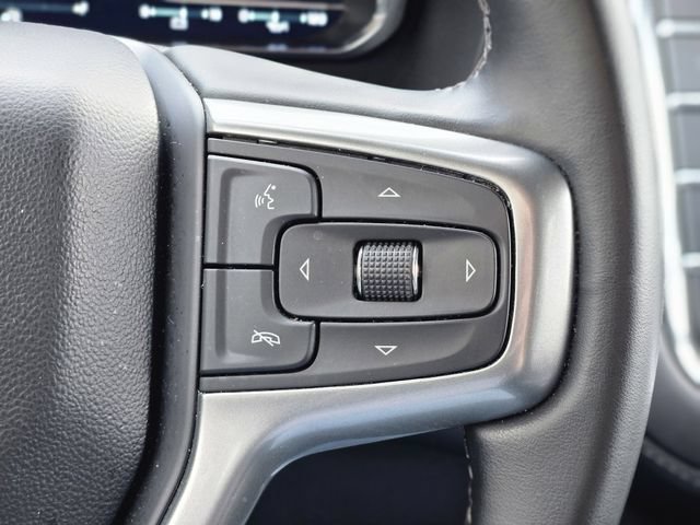 Used 2024 Chevrolet Suburban LT RWD image 18