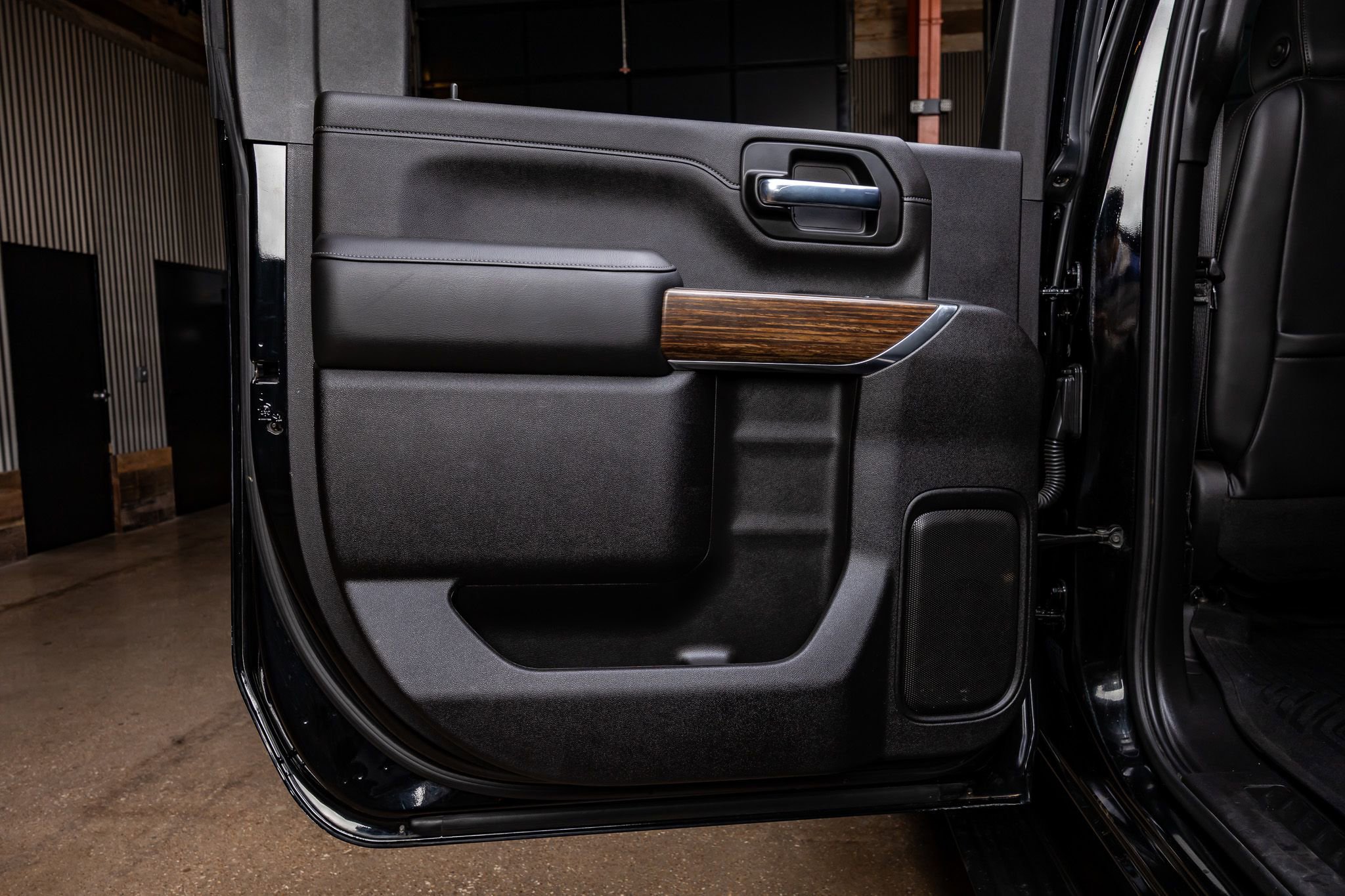 Used 2022 Chevrolet Silverado 3500 High Country w/ LPO, Hitch Package image 37