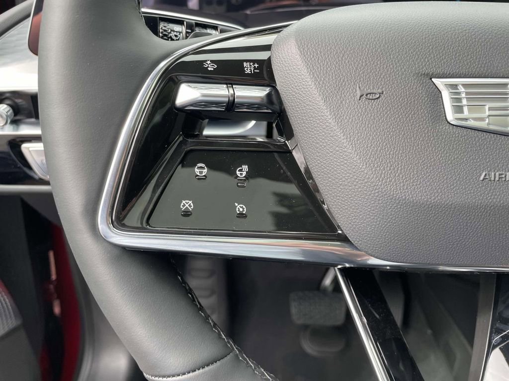 New 2025 Cadillac Lyriq Sport image 25