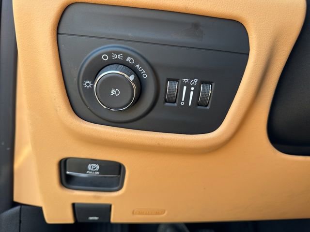 Used 2024 Jeep Grand Cherokee Summit image 43