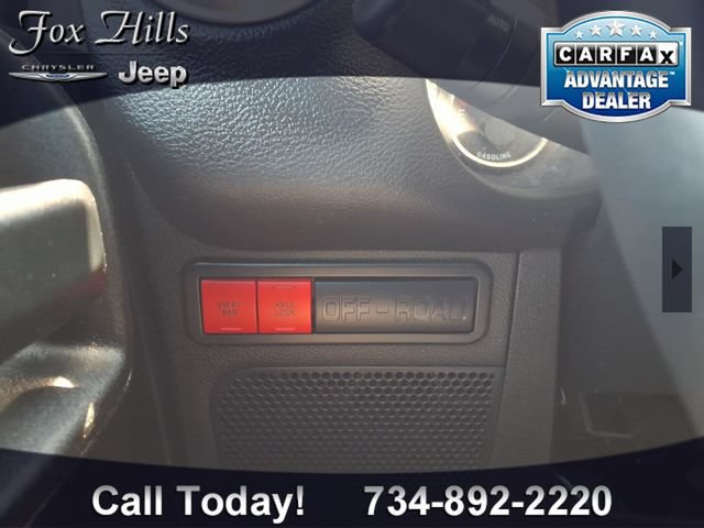 Used 2016 Jeep Wrangler Rubicon AWD/4WD image 14