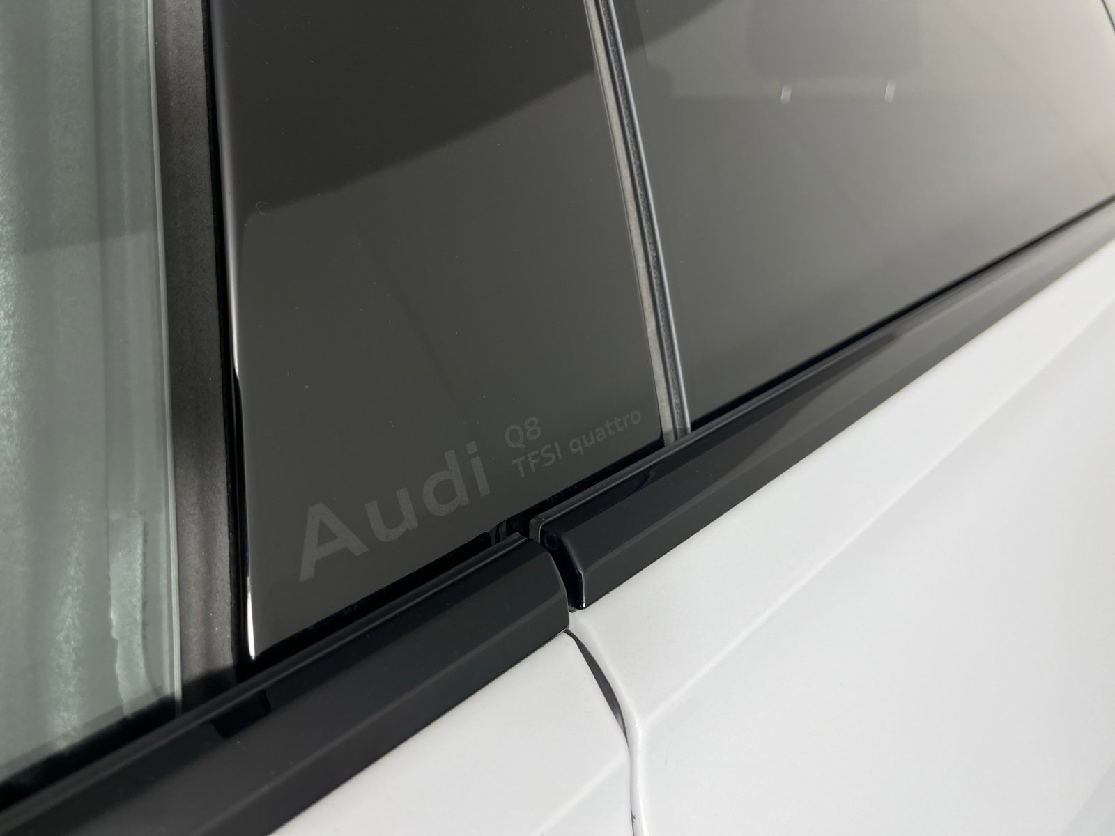 Used 2025 Audi Q8 Premium Plus w/ Premium Plus Package image 6