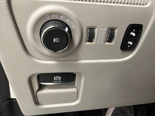 Used 2024 Jeep Grand Wagoneer Series I AWD/4WD image 32