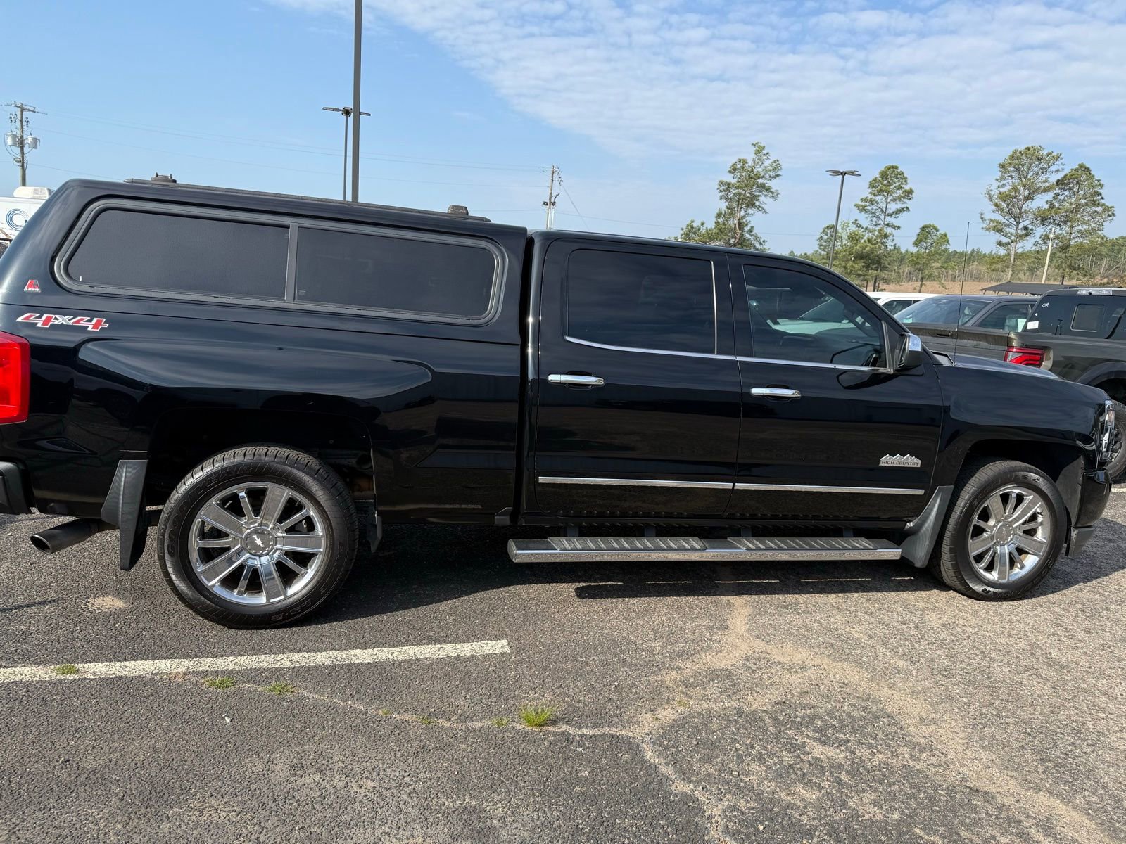 Used 2017 Chevrolet Silverado 1500 High Country image 8