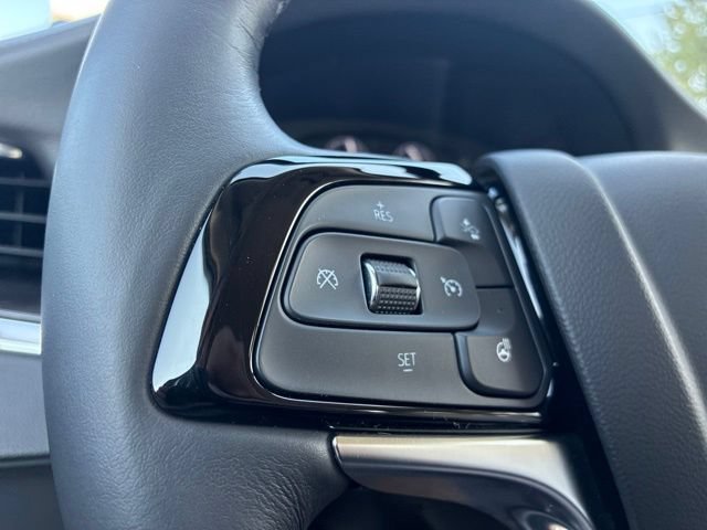 Used 2024 Buick Enclave Essence w/ Technology Package FWD image 28