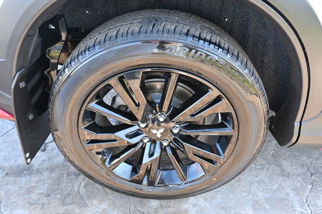 Used 2024 Mitsubishi Eclipse Cross AWD image 12