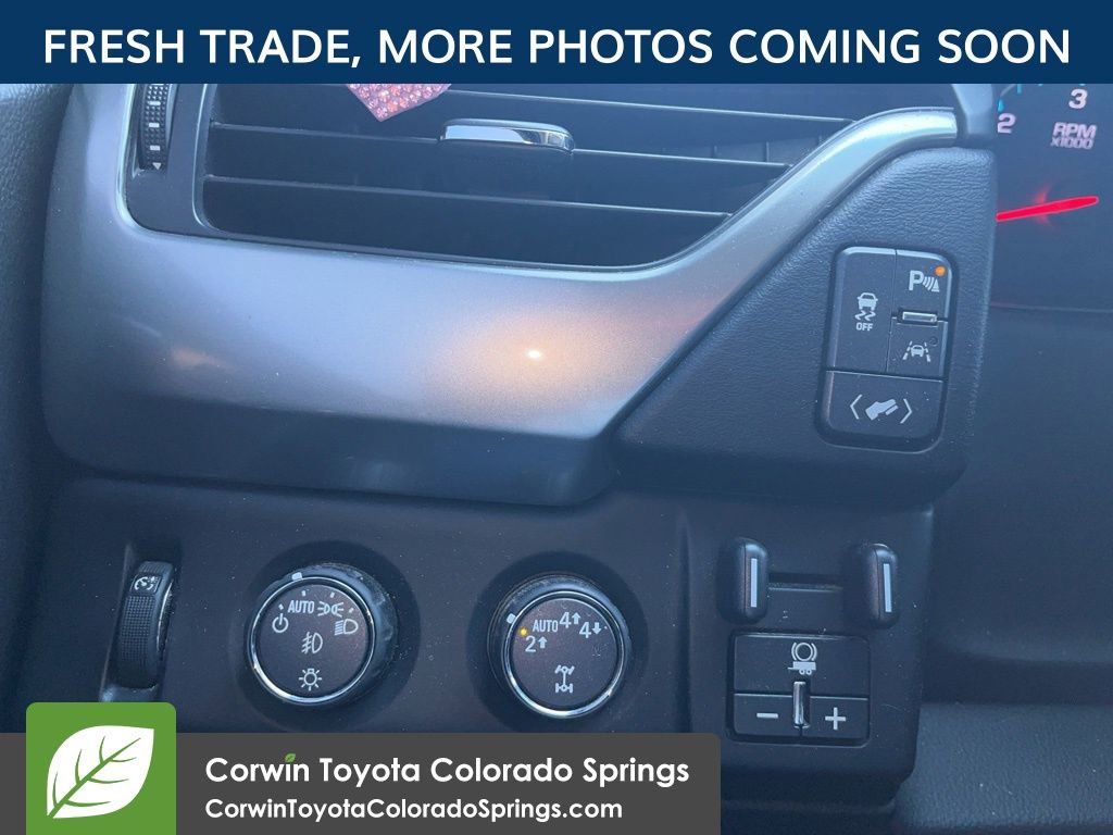 Used 2017 Chevrolet Tahoe LT w/ Luxury Package AWD/4WD image 14