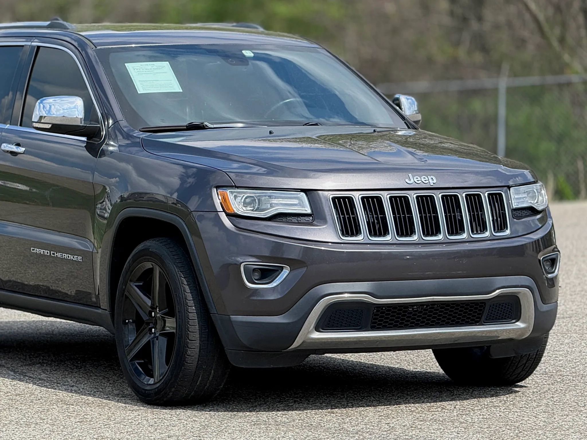 Used 2016 Jeep Grand Cherokee Limited w/ Luxury Group II RWD image 15