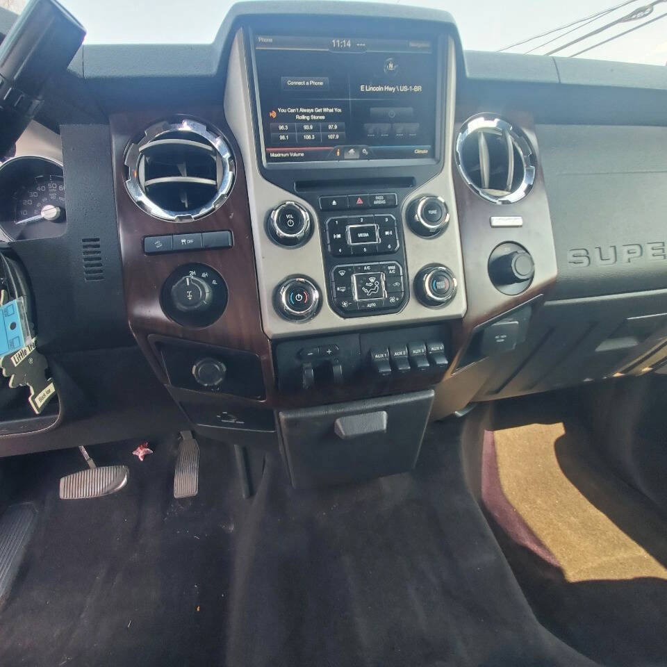 Used 2016 Ford F250 Lariat w/ Chrome Package image 17