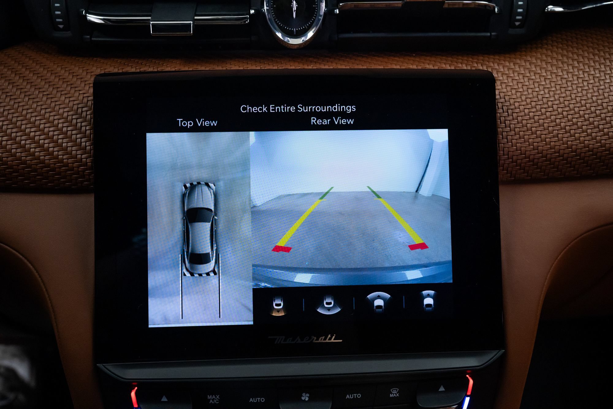 Used 2022 Maserati Quattroporte Trofeo RWD image 13