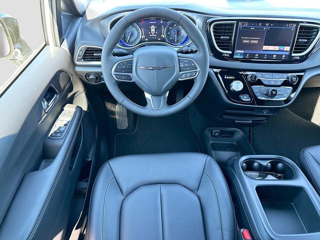 New 2026 Chrysler Voyager LX image 15