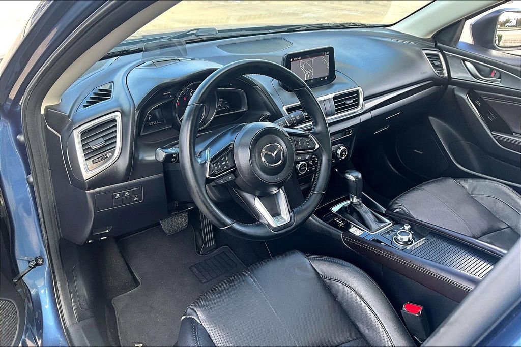 Used 2018 MAZDA MAZDA3 Grand Touring w/ Premium Equipment Package image 17