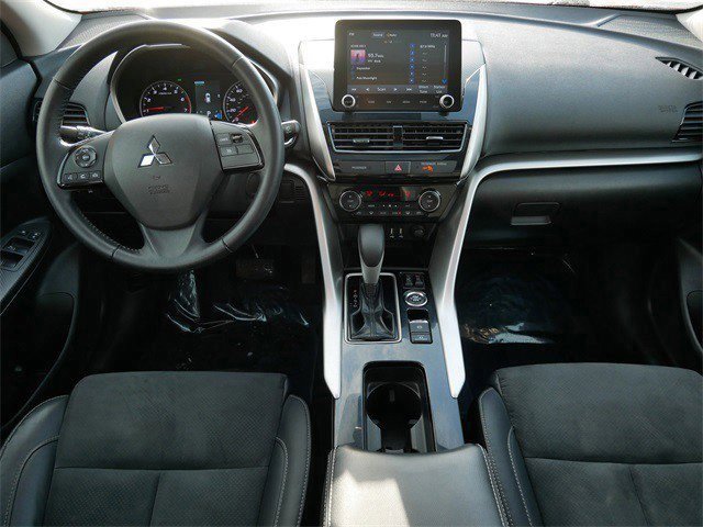 Used 2022 Mitsubishi Eclipse Cross SE image 11