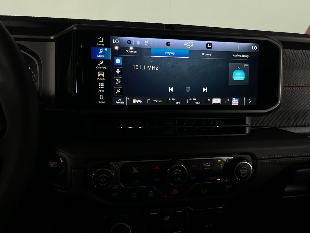 Used 2025 Jeep Wrangler Unlimited Rubicon image 33