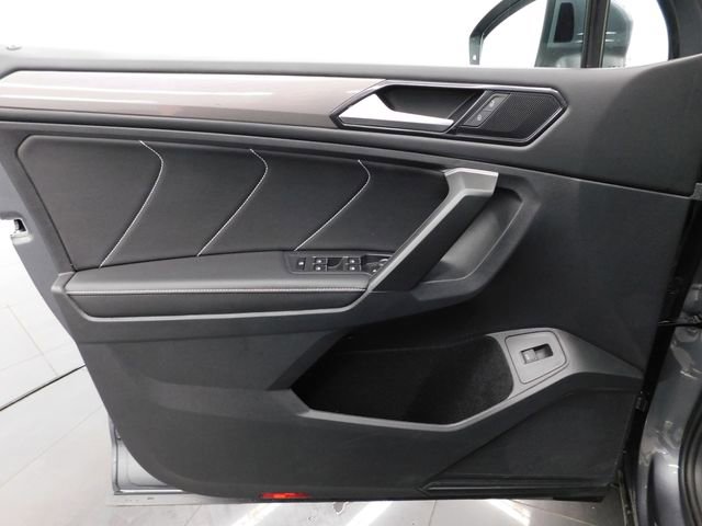 Used 2024 Volkswagen Tiguan SE image 20