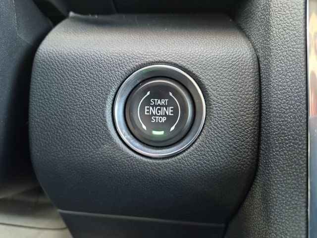 Used 2026 GMC Acadia Elevation w/ Elevation Premium Package FWD image 19