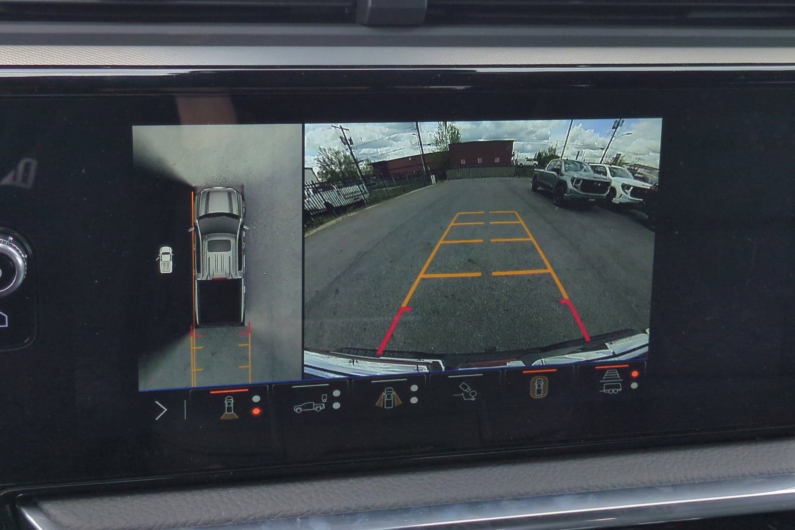 Used 2026 GMC Sierra 1500 Denali w/ Technology Package AWD/4WD image 26