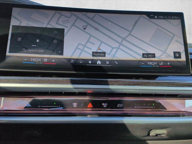 Used 2025 BMW 740i xDrive w/ Premium Package AWD/4WD image 13