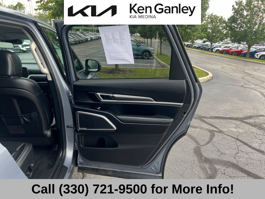 Used 2024 Kia Telluride LX FWD image 54